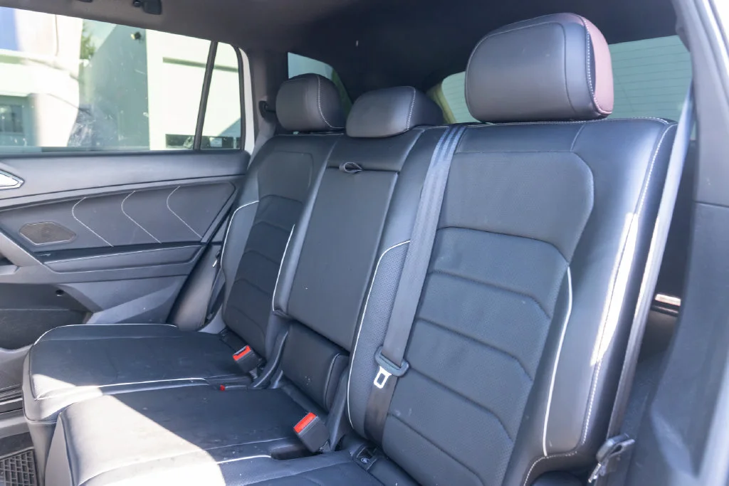 Used 2022  Volkswagen 2.0T SEL R-Line image 26