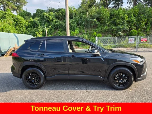 Used 2022 Black Toyota LE image 10