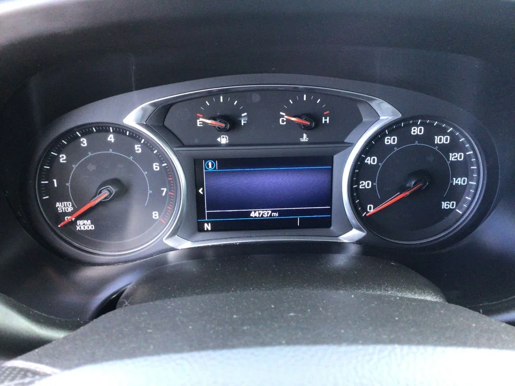 Used 2021 Satin Steel Metallic GMC SLE image 15