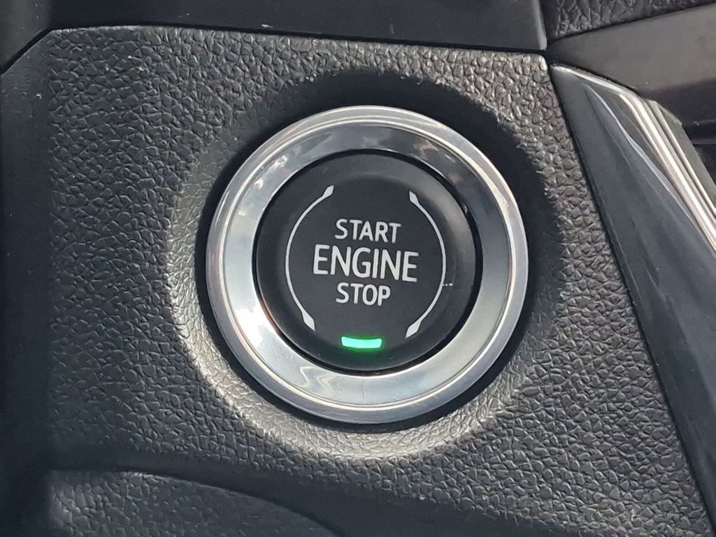 Used 2024 Red Buick Preferred image 16