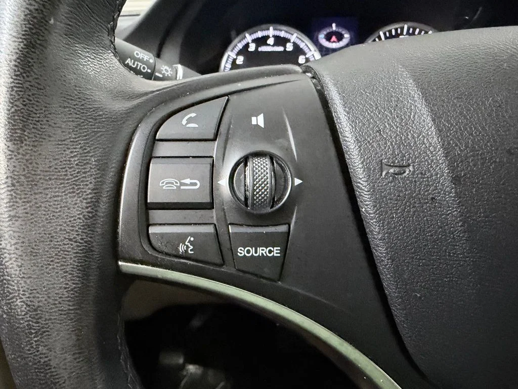 Used 2016  Acura 3.5L image 26