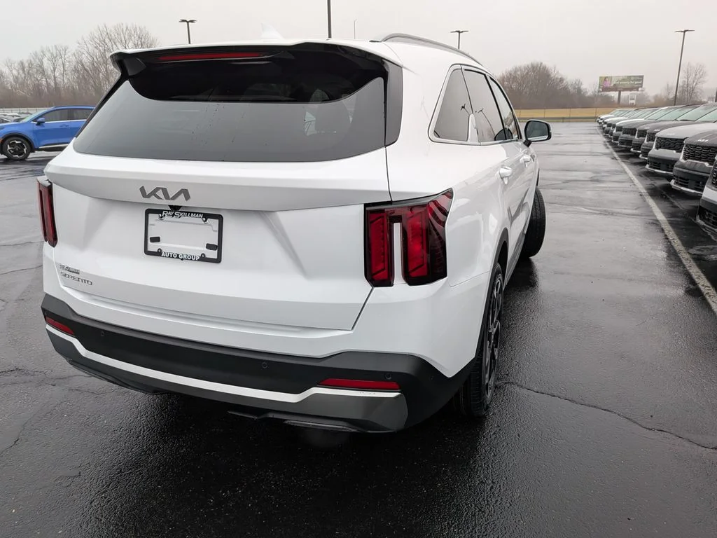 New 2026 White Pearl Kia EX image 7