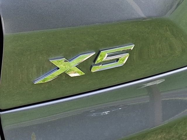 New 2026 Skyscraper Grey Metallic BMW xDrive50e image 21