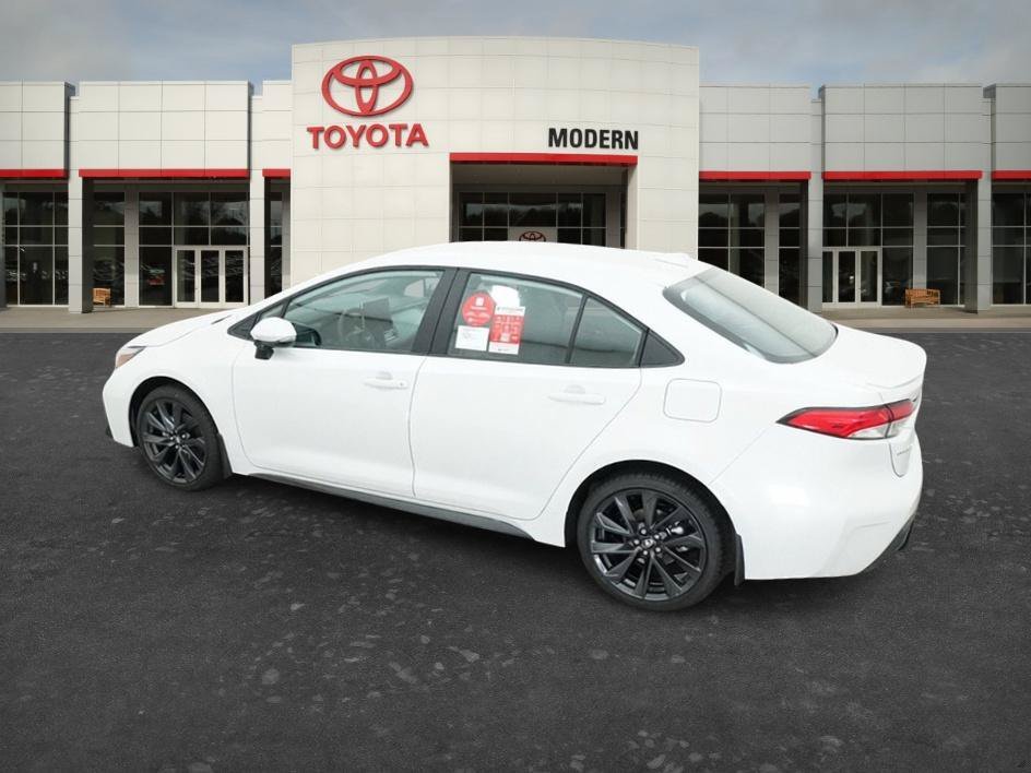 New 2027 Wind Chill Pearl Toyota SE image 15
