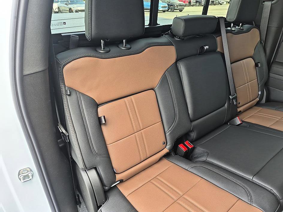 2026 Chevrolet Silverado 2500 HD High Country - Photo 33