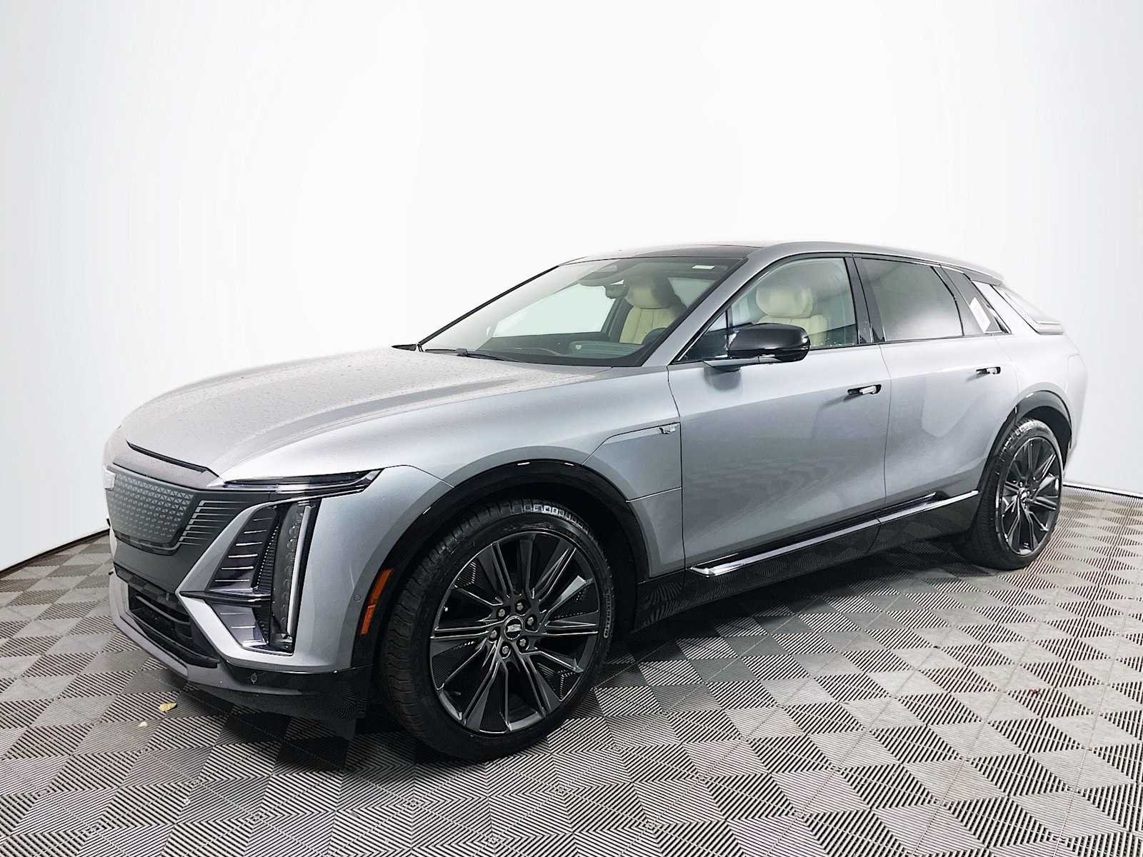 2025 Cadillac LYRIQ