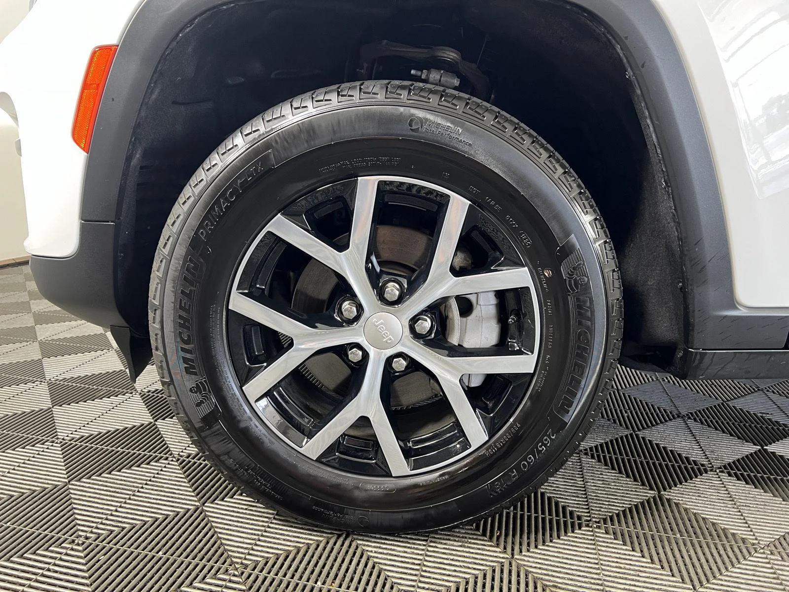 Used 2025 Wh Jeep  image 33