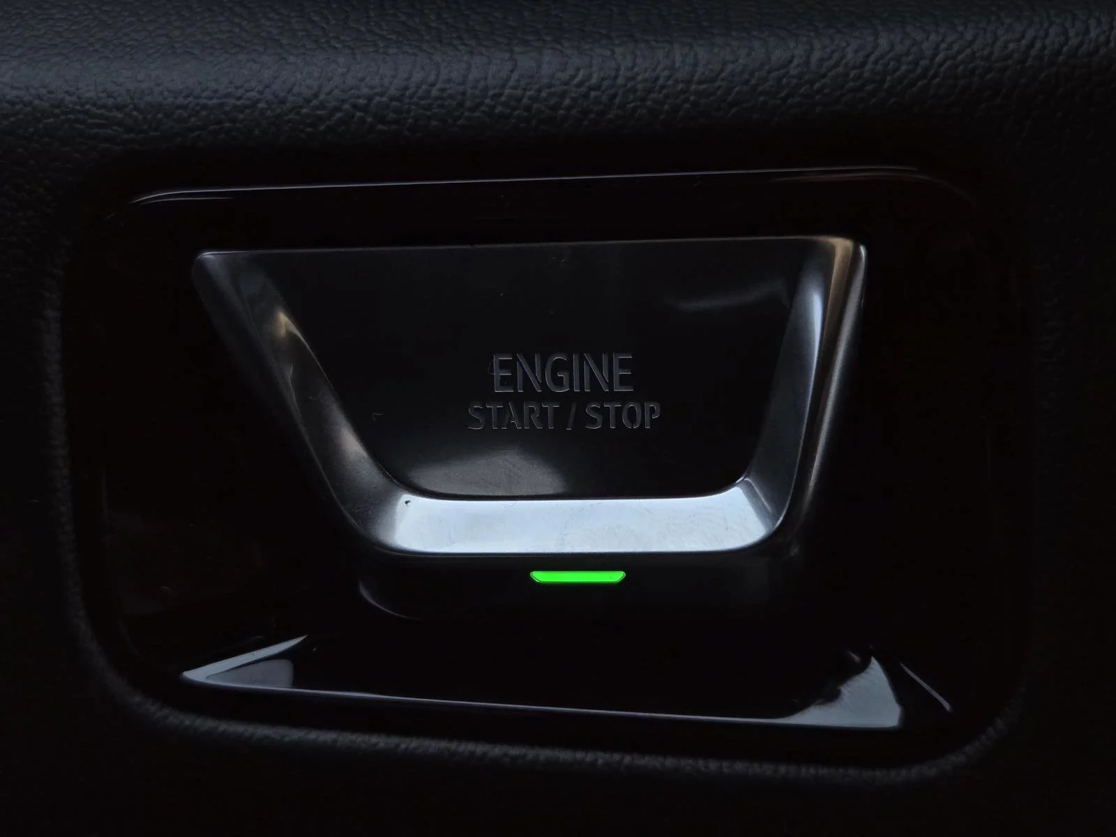 2026 GMC Yukon XL Denali - Photo 13
