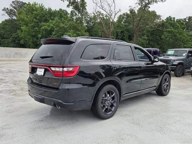 New 2026 Diamond Black Clear-Coat Exterior Paint Dodge GT Plus HEMI V8 image 9