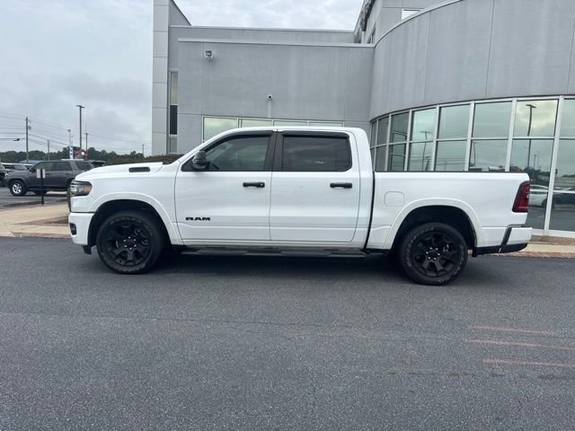 Used 2025 White Ram Big Horn/Lone Star image 11