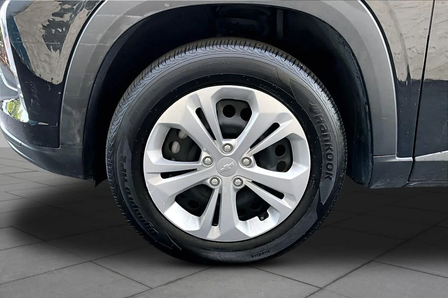 Used 2025 Mosaic Black Metallic Chevrolet LS image 11
