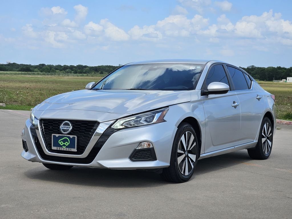 Used 2022 Nissan Altima SV with VIN 1N4BL4DW3NN365276 for sale in Greenville, TX