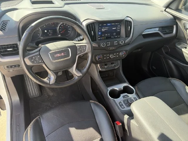 Used 2024 White GMC AT4 image 13