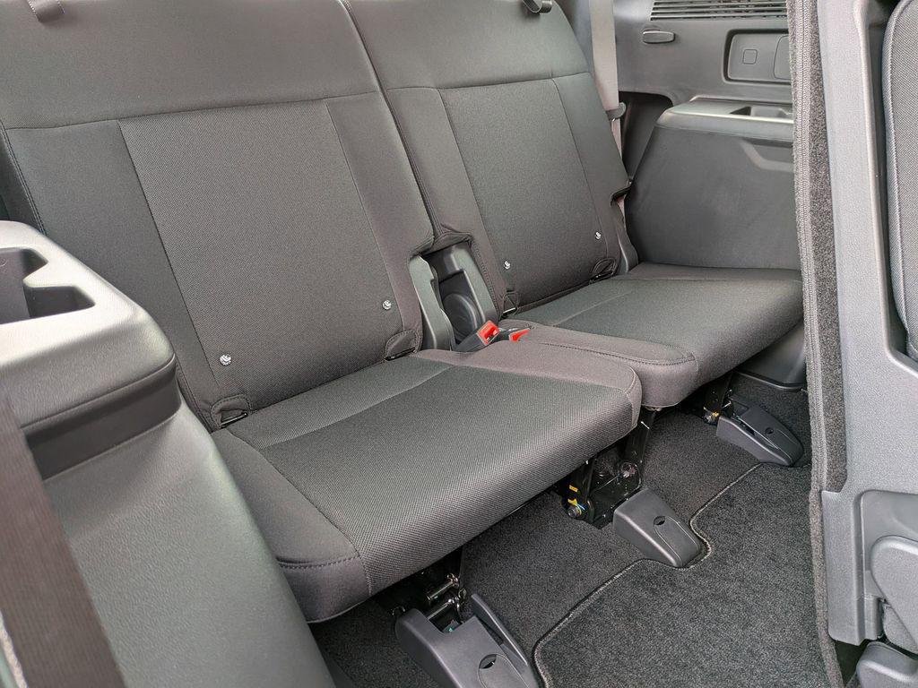 New 2026 White Hyundai SE AWD image 29