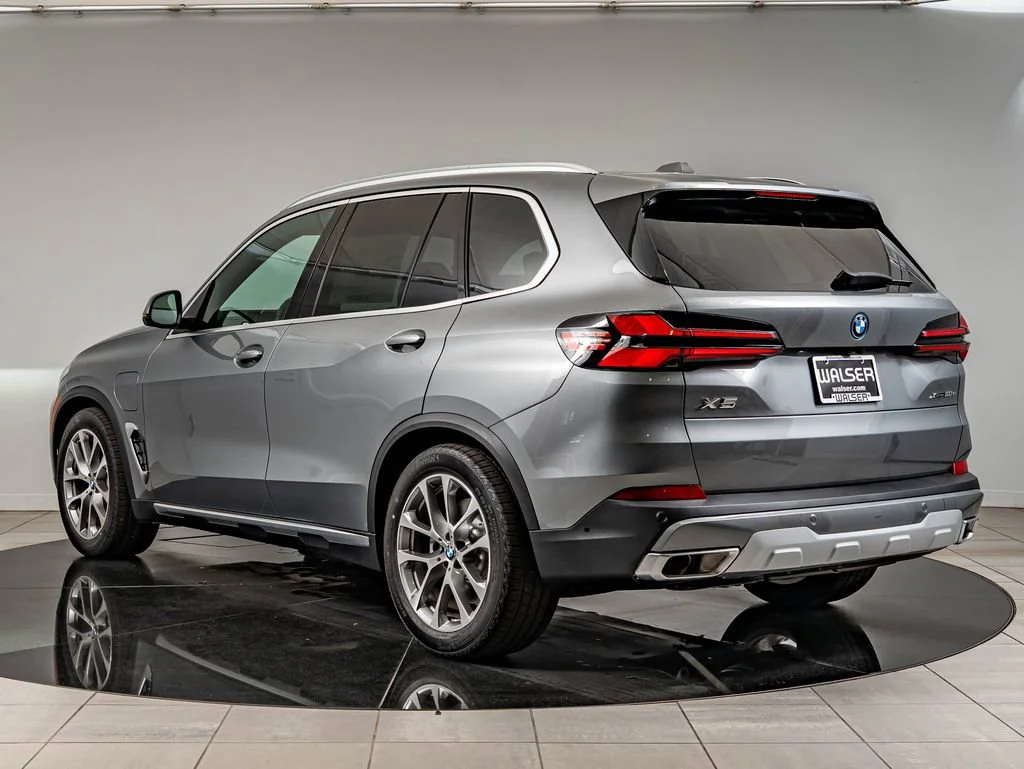 2026 BMW X5 50e - Photo 7