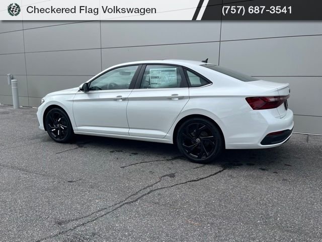 2026 Volkswagen Jetta SE - Photo 16