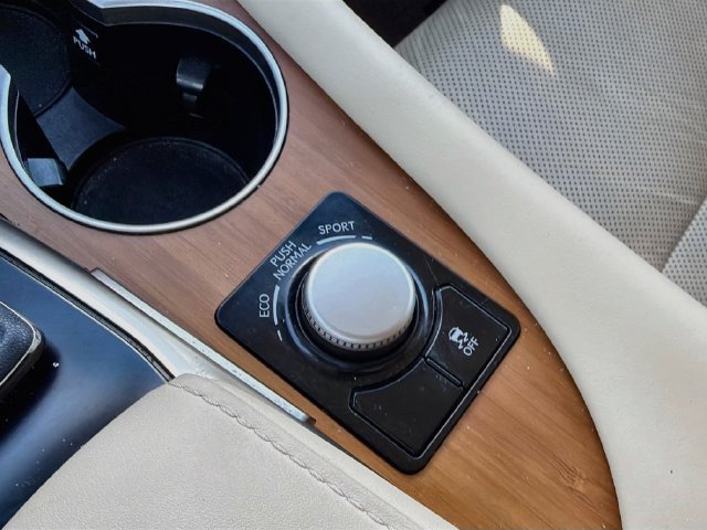Used 2018 Cashmere Metallic Lexus RX 350 image 29