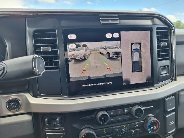 New 2026 Oxford White Ford F-250® XLT image 50