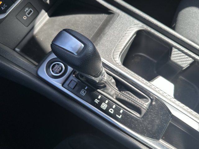 Used 2020 White Nissan S image 29