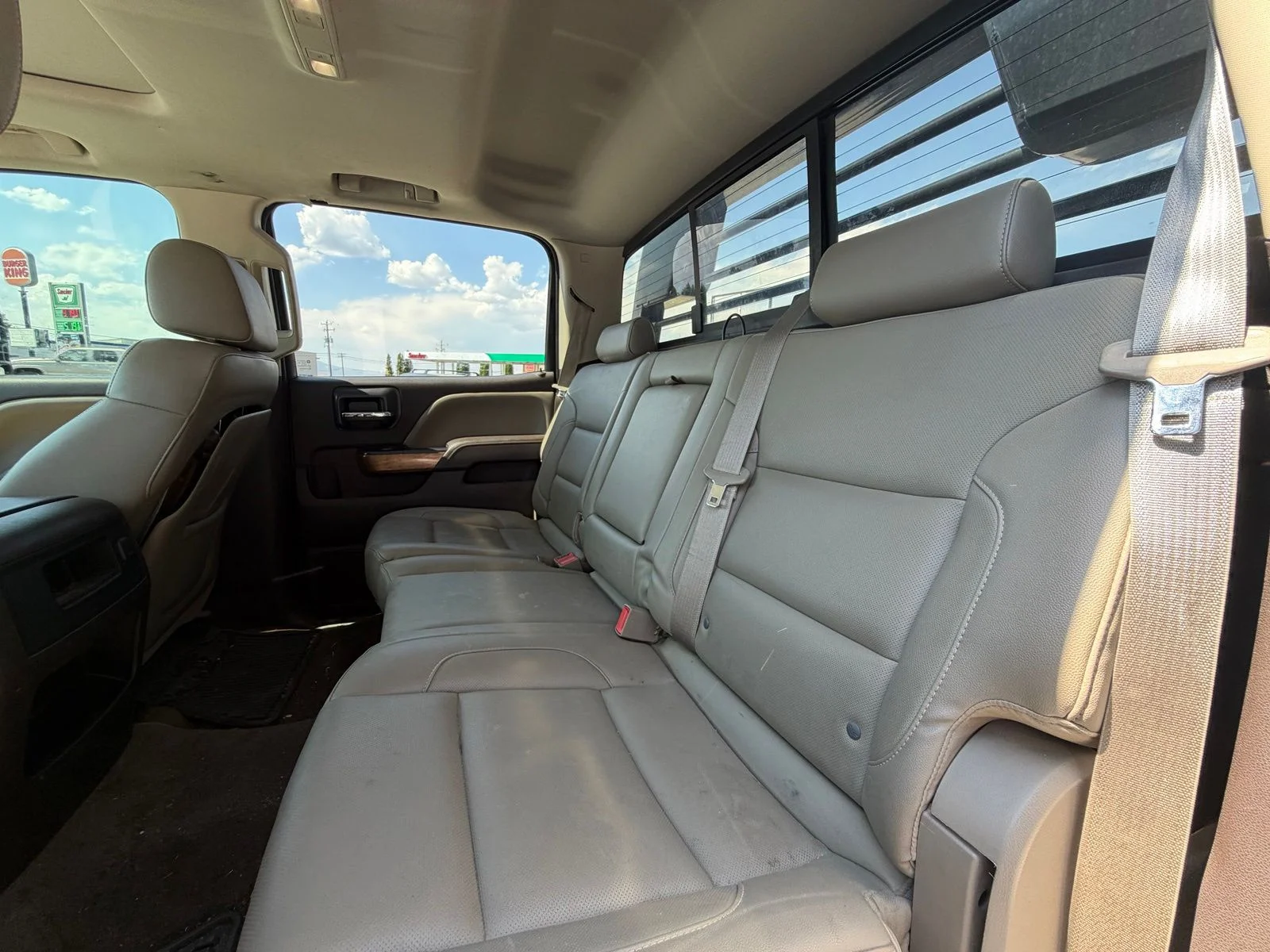 Used 2015 White Chevrolet LTZ image 10