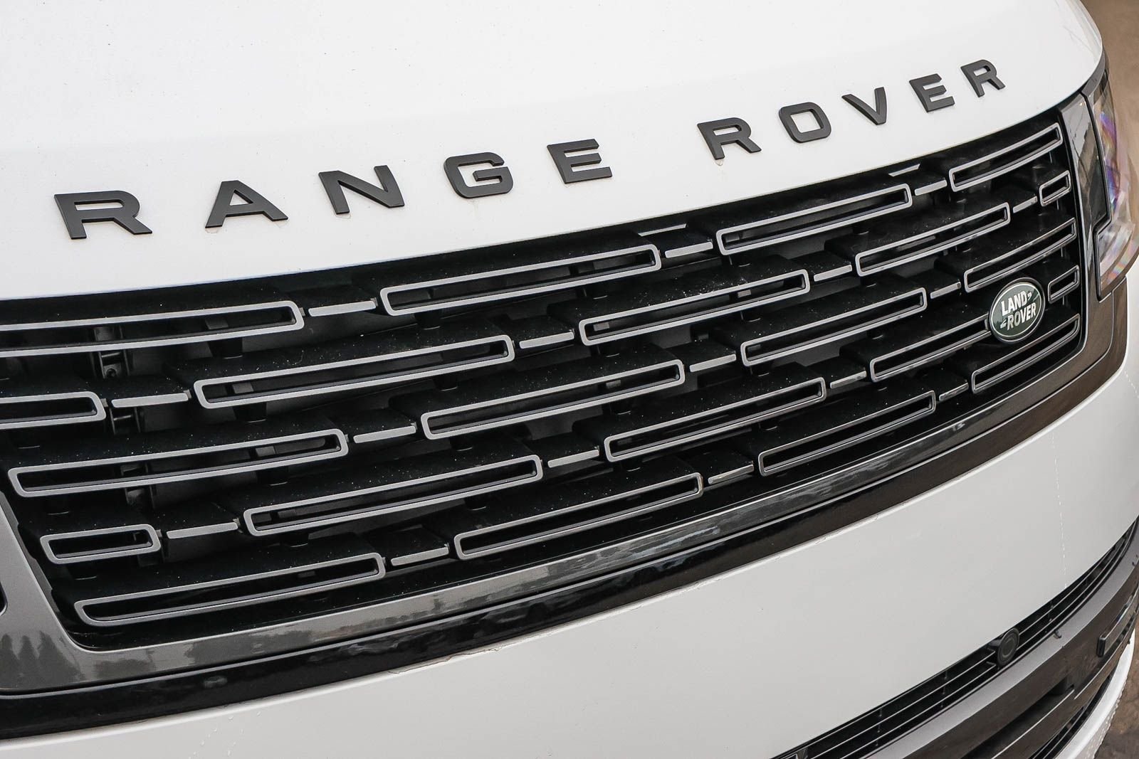 2025 Land Rover Range Rover SE - Photo 15
