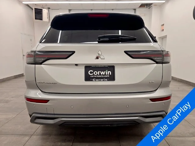 Used 2025 Alloy Silver Metallic Mitsubishi SE image 4
