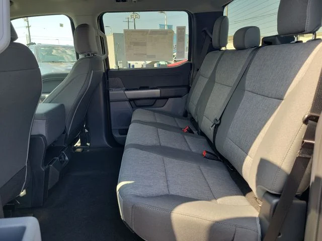 New 2026 Carbonized Gray Metallic Ford XLT image 11