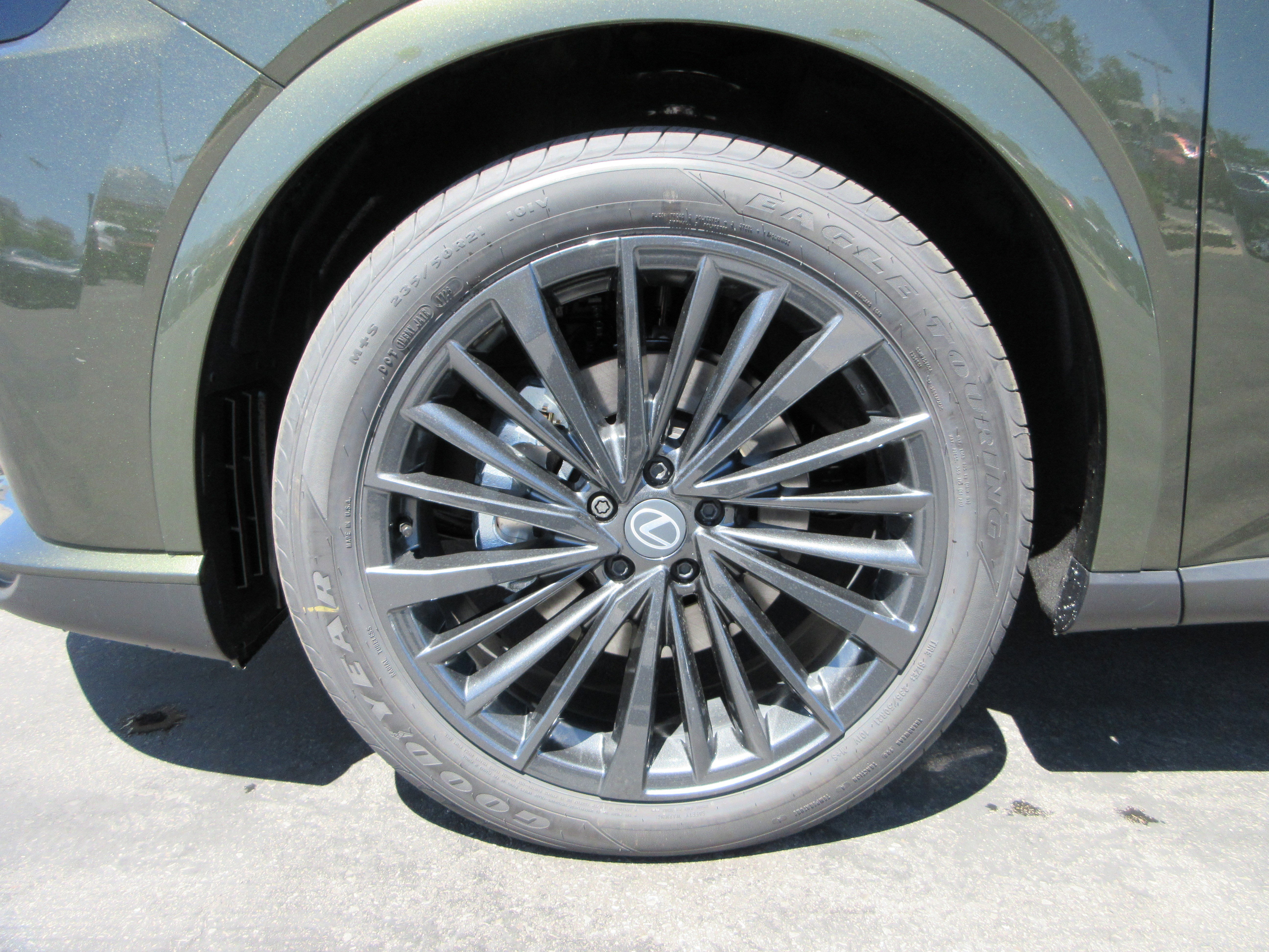 New 2026 Nori Green Pearl Lexus PREMIUM image 47