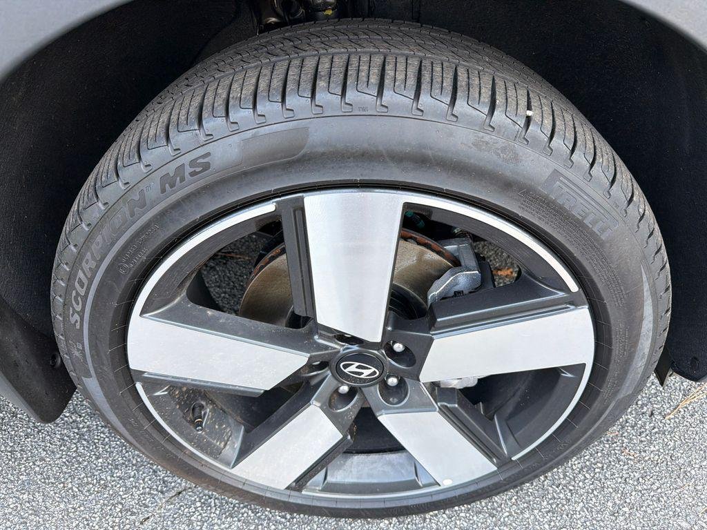 New 2026 Black Hyundai Limited image 12