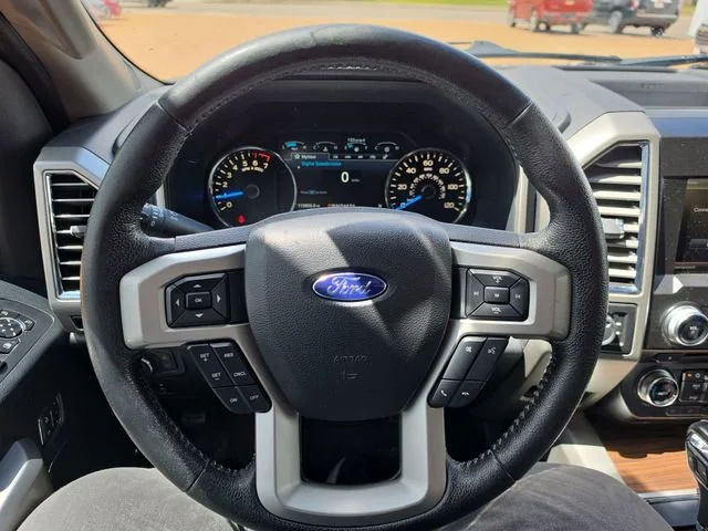 Used 2015 Gray Ford LARIAT image 22