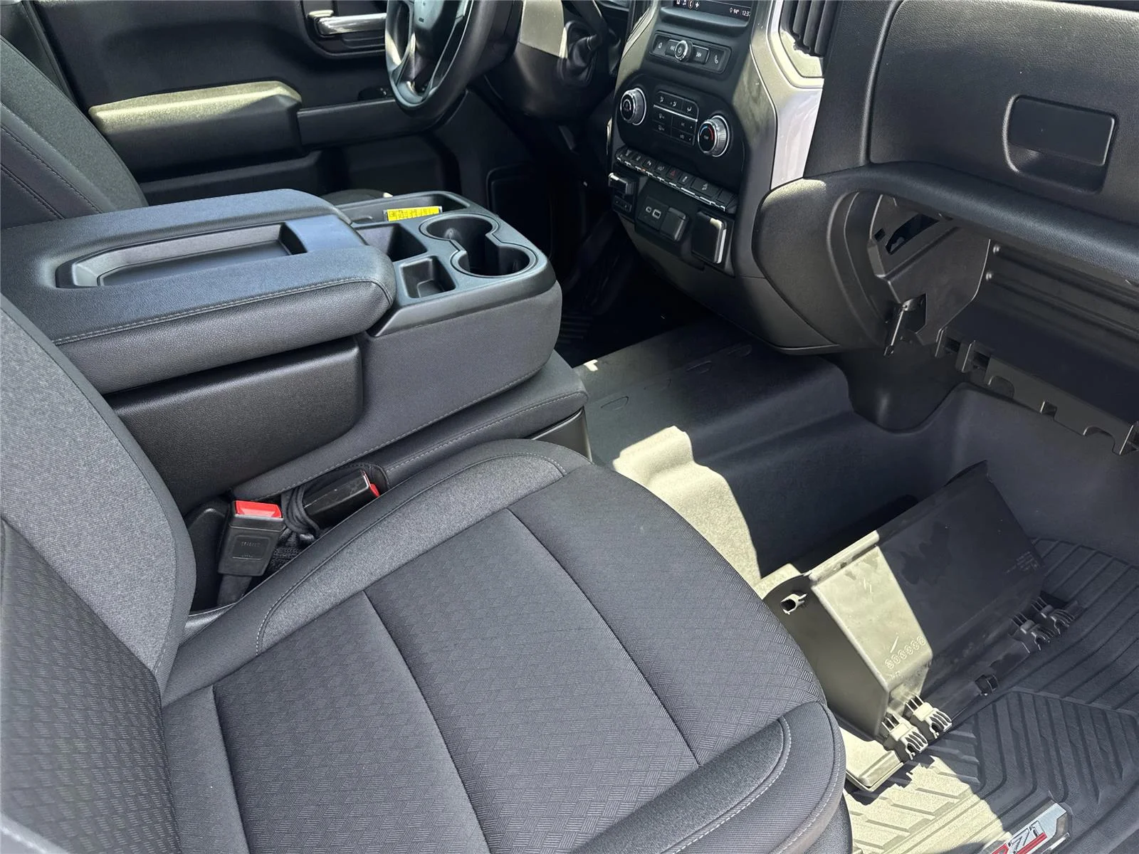 Used 2024 Summit White Chevrolet Custom image 35