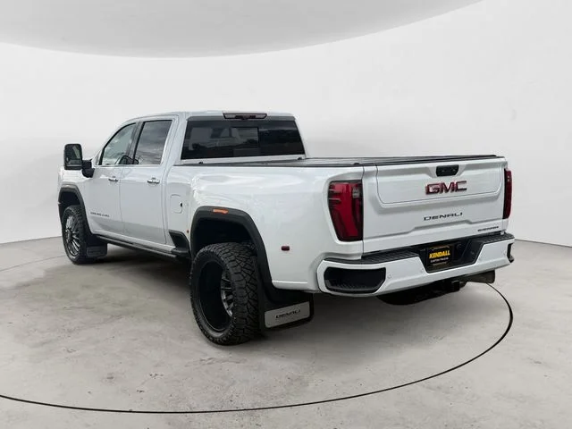 Used 2024 White GMC Denali image 8