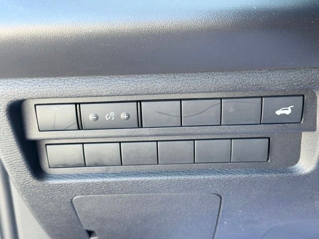 2025 Mitsubishi Outlander SE - Photo 22
