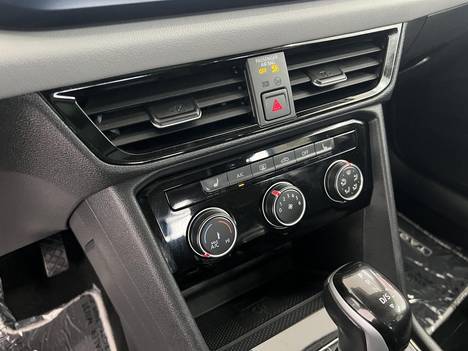 2023 Volkswagen Taos SE - Photo 17