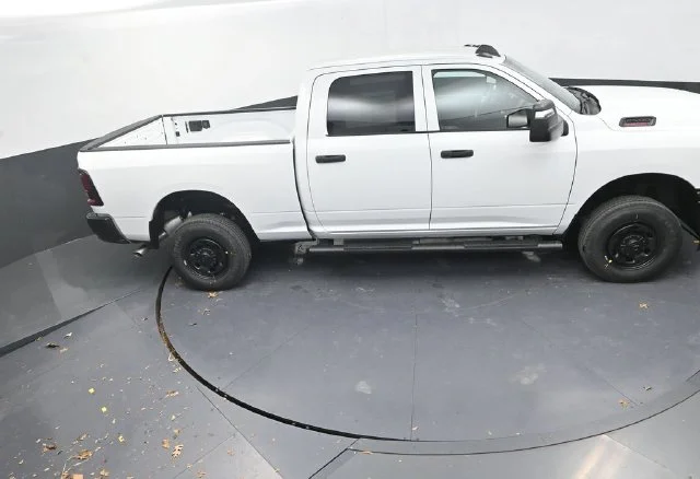 New 2026 Bright White Clear-Coat Exterior Paint RAM Tradesman image 17