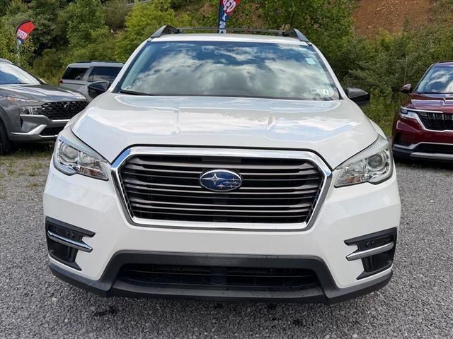 Used 2020 White Subaru Base image 19
