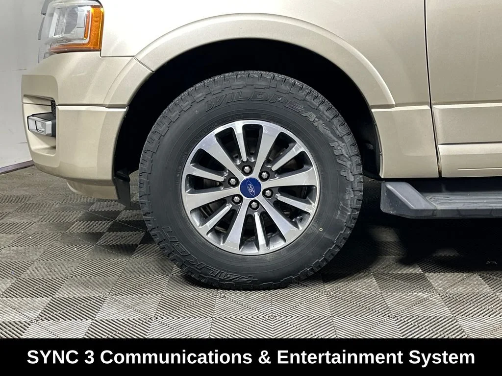 Used 2017 Gold Ford XLT image 8