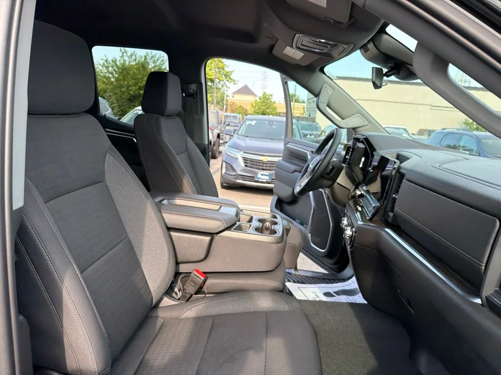 Used 2023 Black GMC Elevation image 25