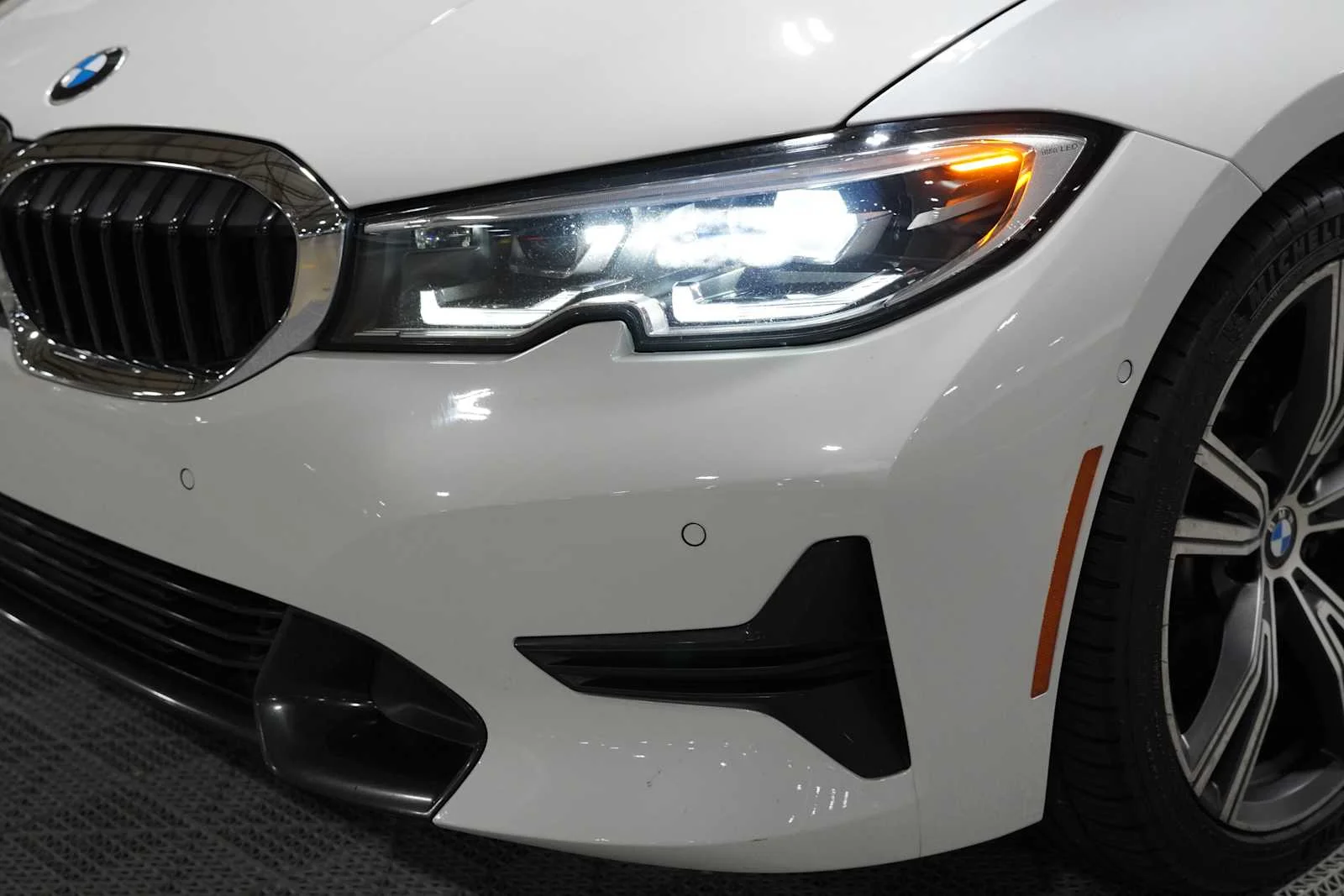 Used 2021 Mineral White Metallic BMW 330i image 7