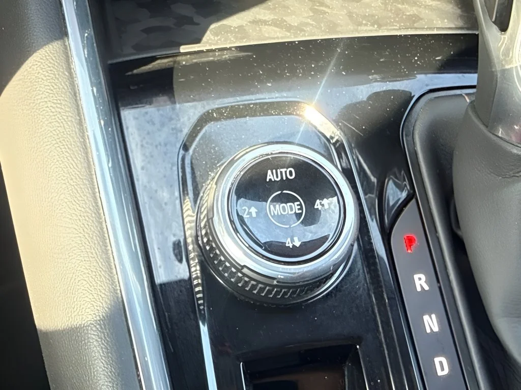 Used 2023 Blue GMC AT4 image 20