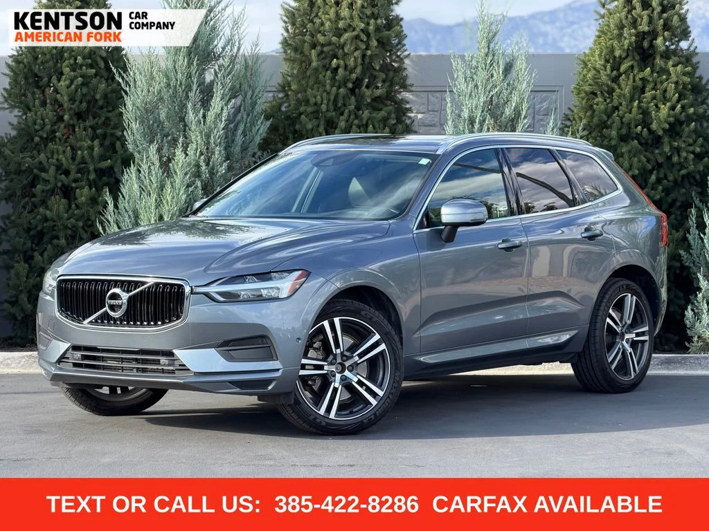 Used 2019 Gray Volvo T6 Momentum image 1