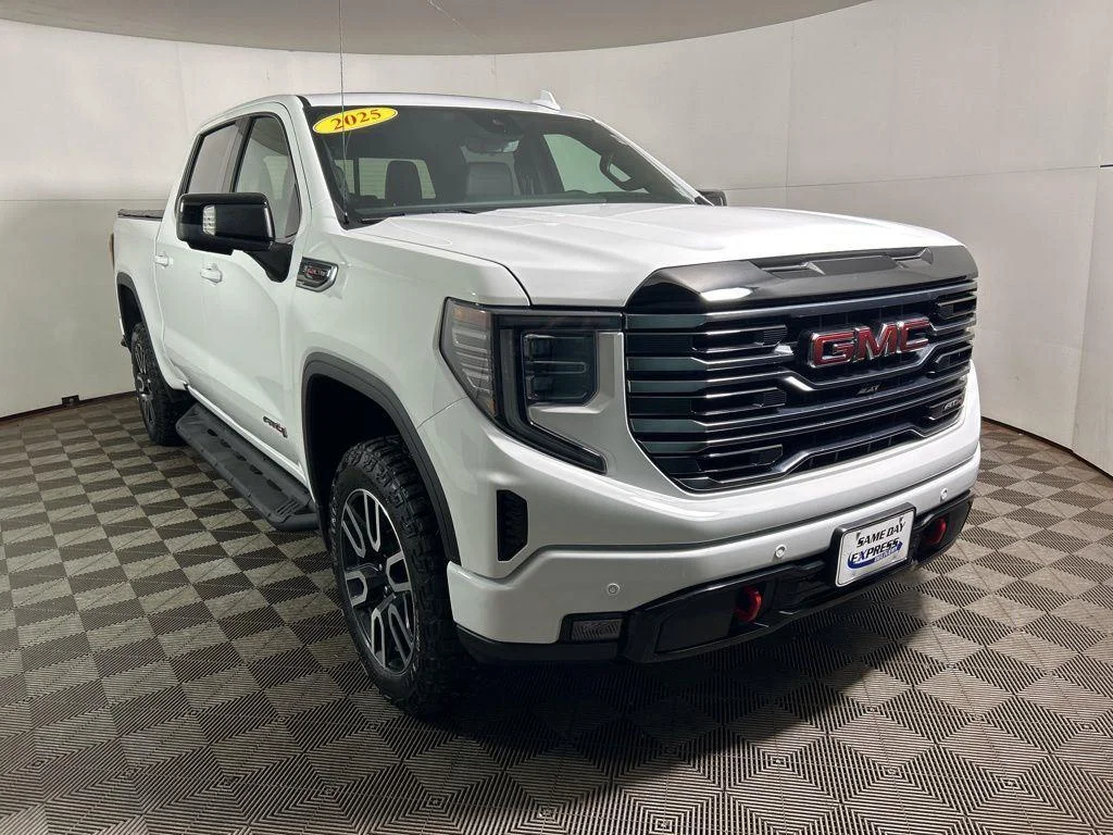Used 2025 Summit White GMC AT4 image 6