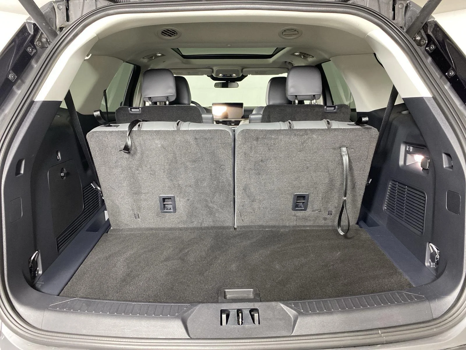 New 2026 Carbonized Gray Metallic Ford Active image 26