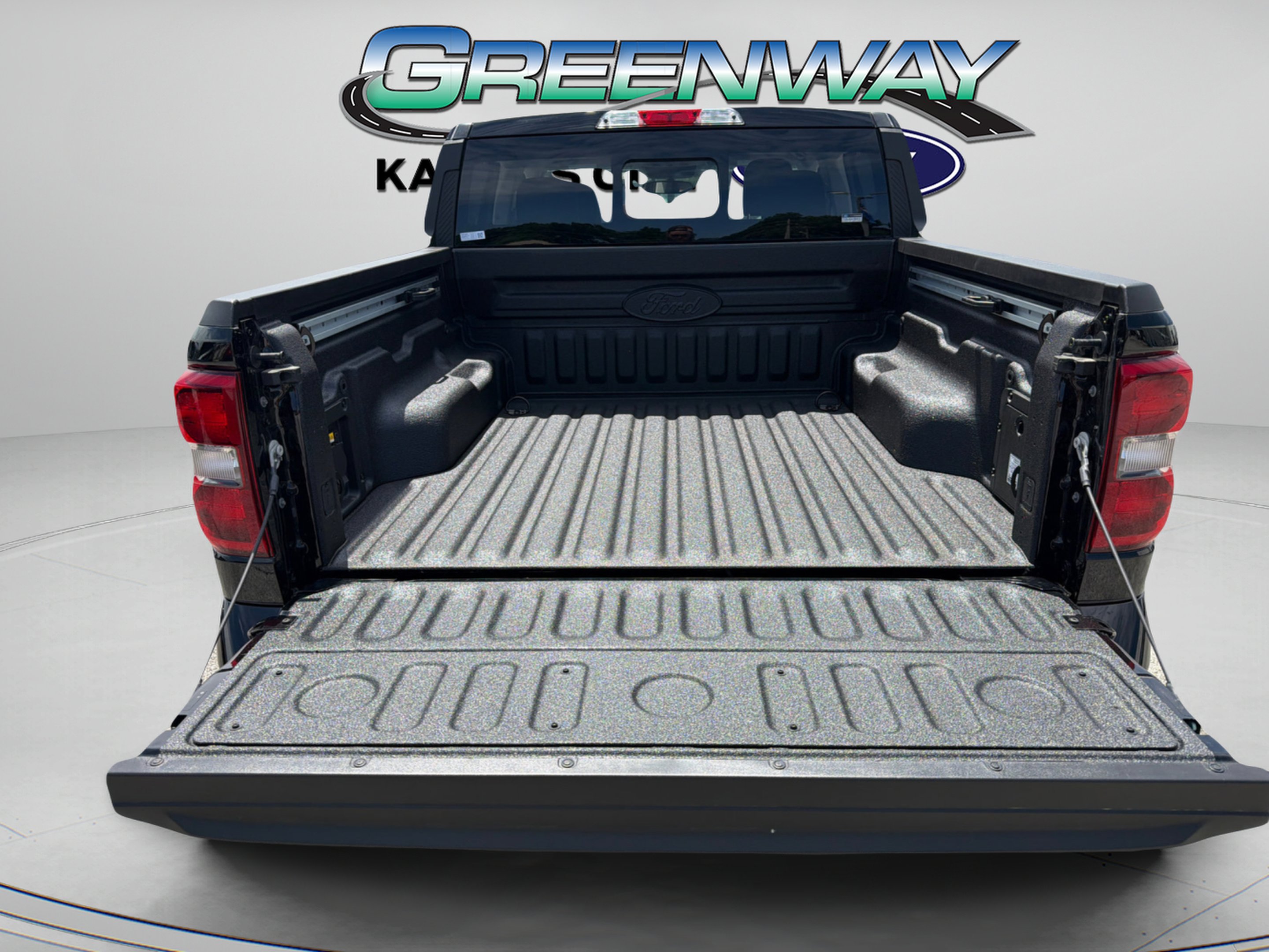 New 2026 Oxford White Ford XLT image 10