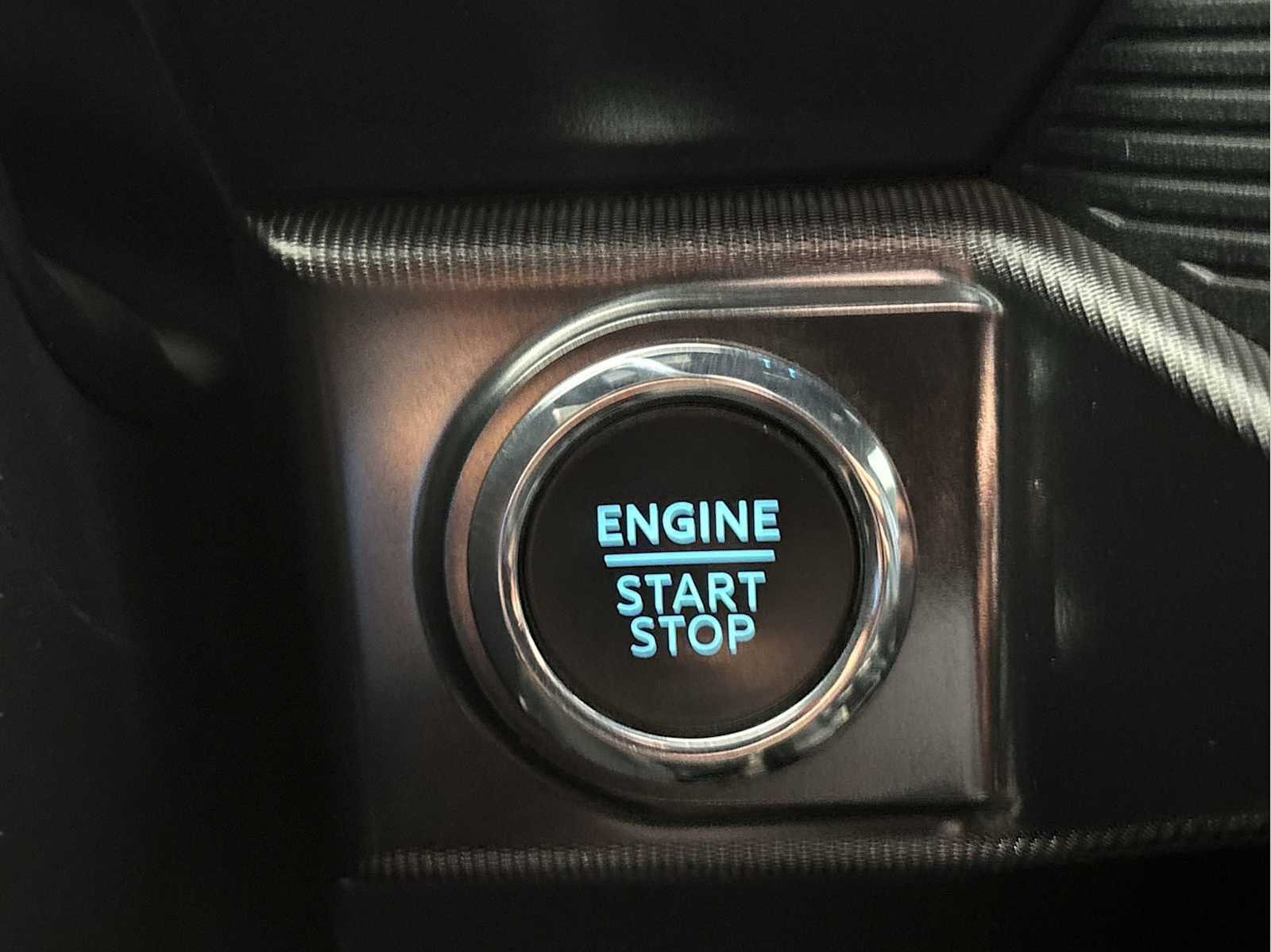 Used 2024 Avalanche Ford LARIAT image 16