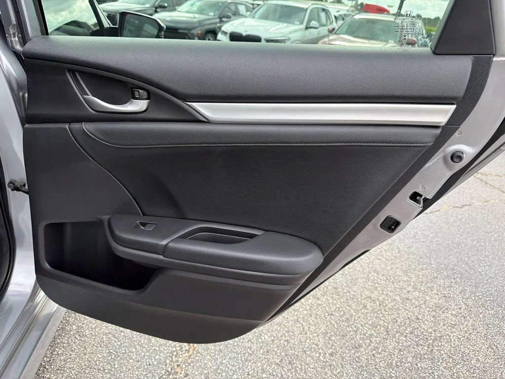 Used 2020 Silver Honda Touring image 16