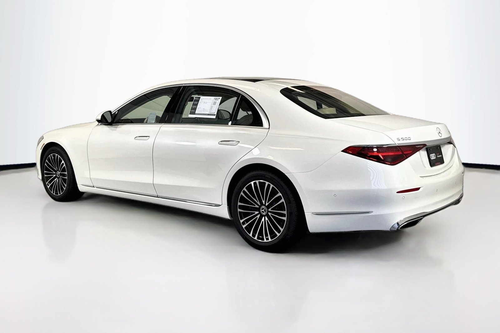 Used 2023 Manufaktur Diamond White Mercedes-Benz S 500 image 7