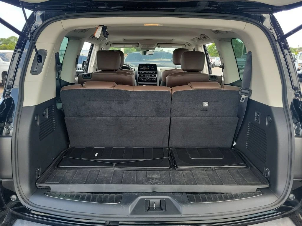 Used 2023 Black INFINITI PREMIUM SELECT image 27
