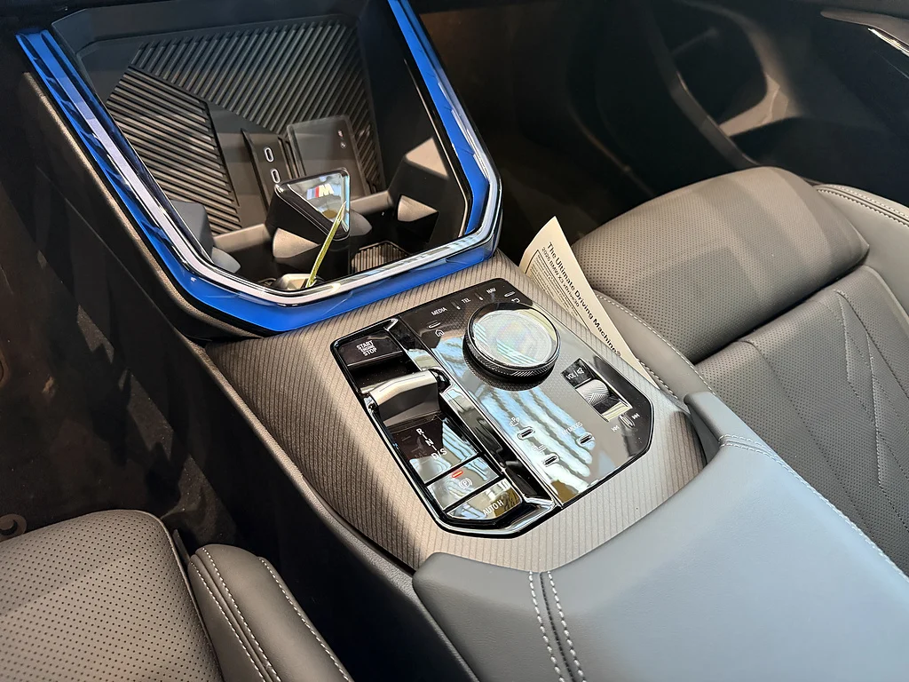 New 2026 Black Sapphire Metallic BMW 30 xDrive image 10
