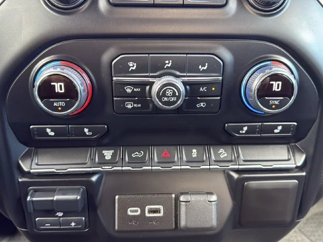Used 2022 Red Chevrolet LT image 28